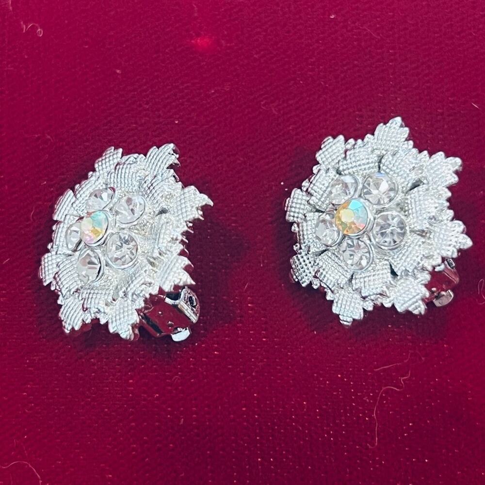 Vintage silver rhinestone Flower snowflake earrings